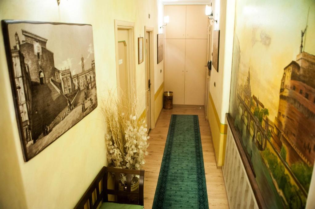 Almes Roma B&B Εξωτερικό φωτογραφία