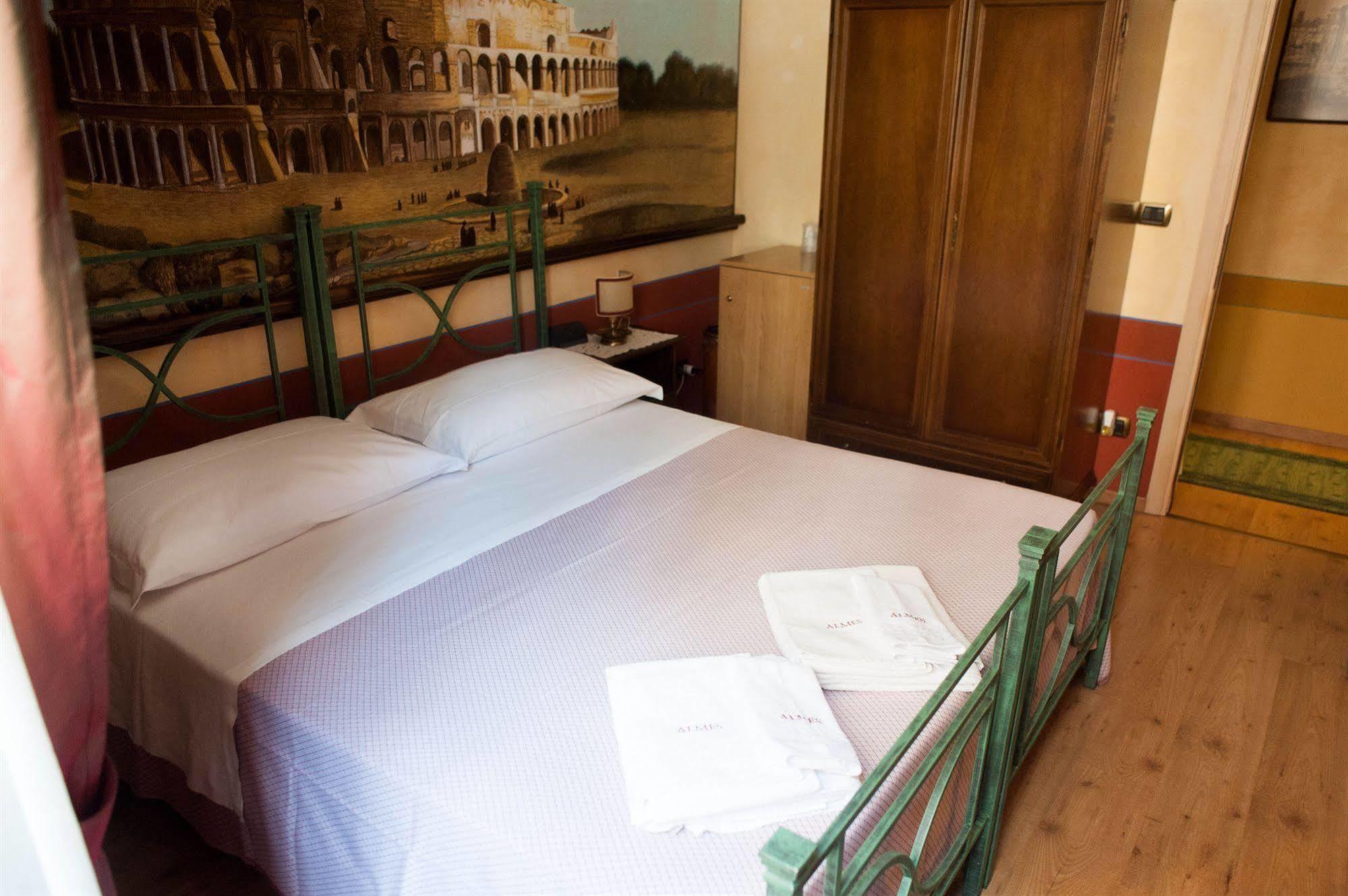 Almes Roma B&B Εξωτερικό φωτογραφία